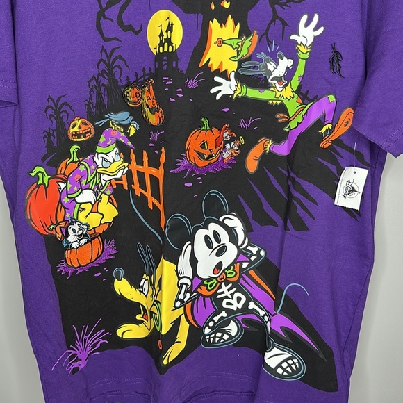 Disney Mickey Mouse & Friends Halloween T-Shirt Medium & Large avail - Picture 2 of 4